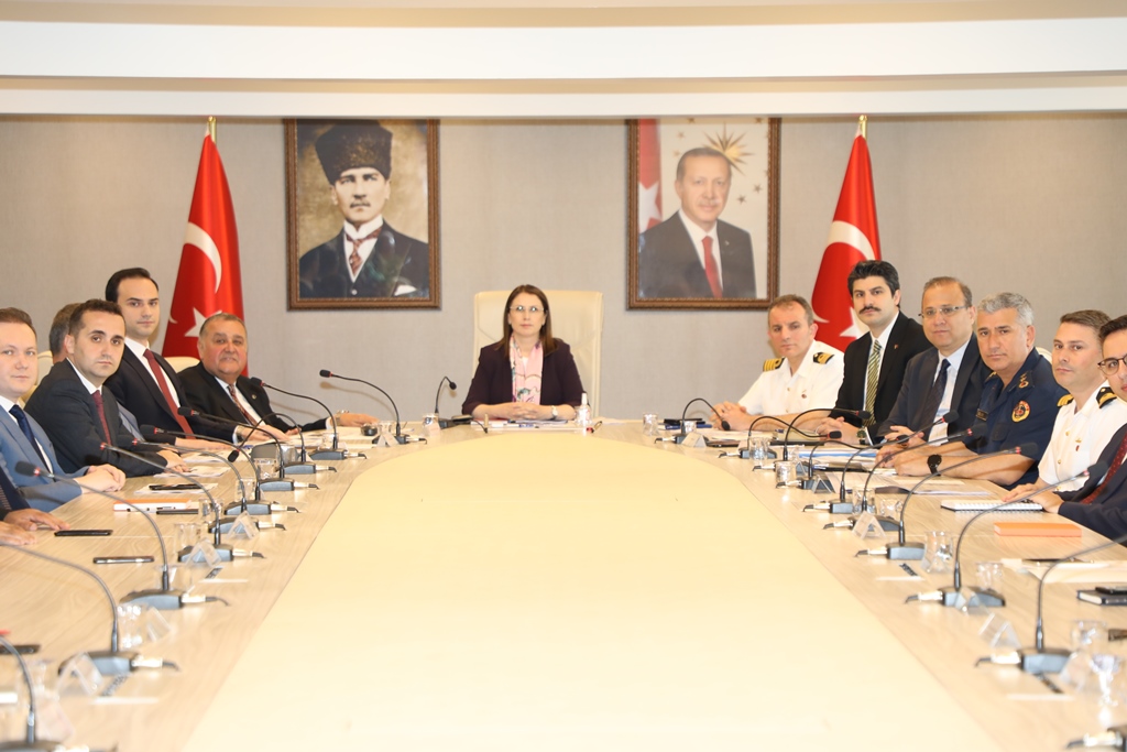 Vali Dr. Nurtaç Arslan Başkanlığında Yaz Mevsimi Tedbirleri Toplantısı Yapıldı