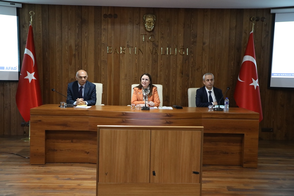 Vali Arslan Başkanlığında Muhtarlar Toplantısı Yapıldı